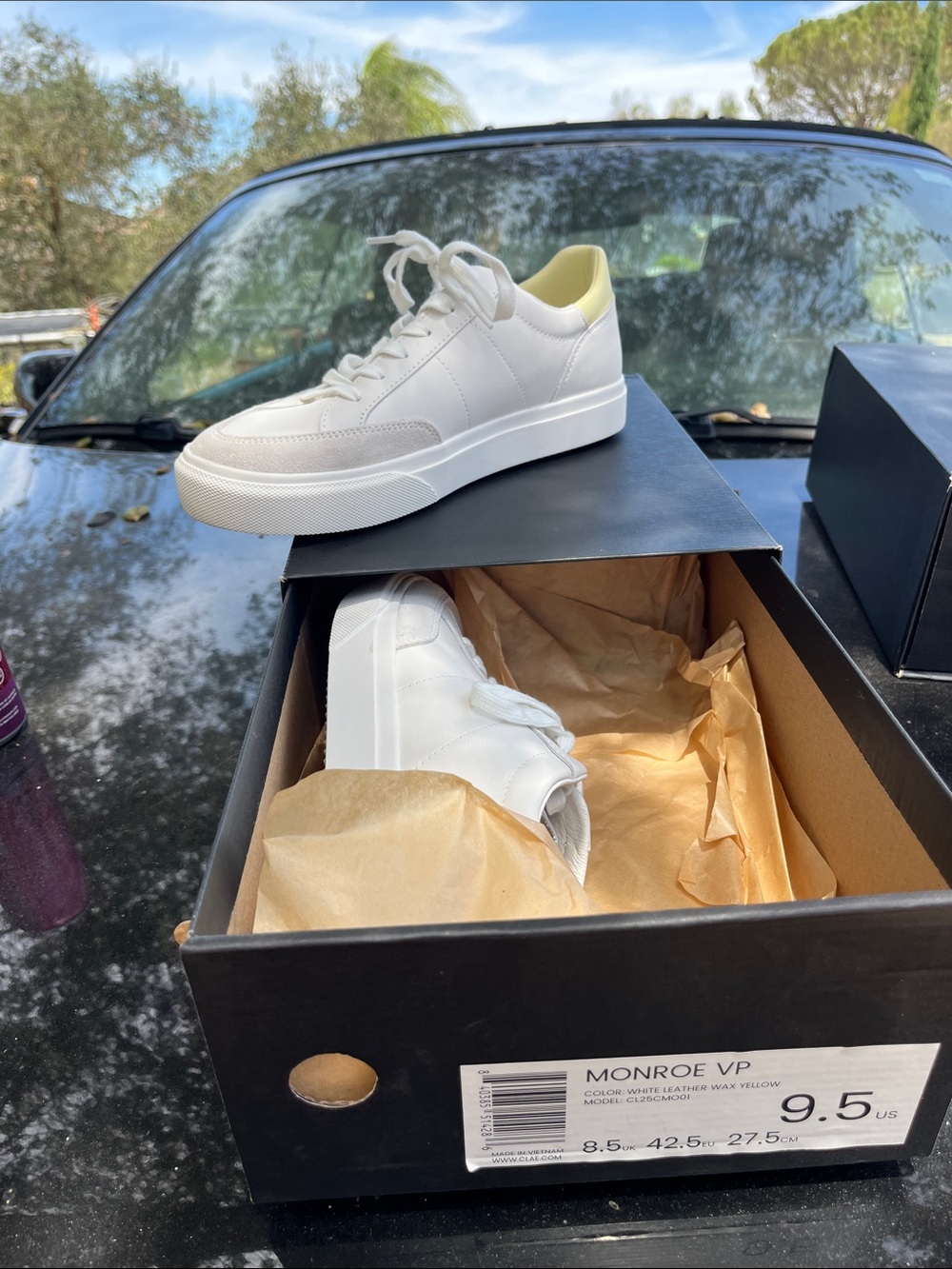 Clae men’s size 9.5 white and yellow heel shoes brand new